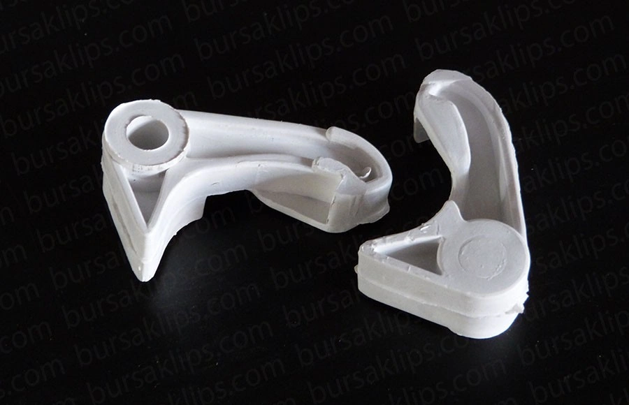 RENAULT R12 KAPUT DİLİ KİLİT PLASTİĞİ (DÜZ) - Yedek Parça