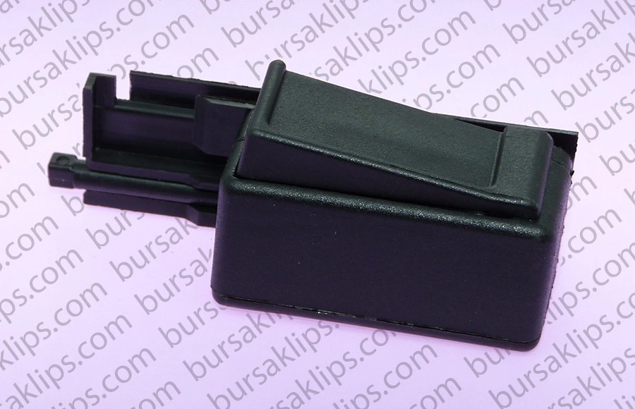 FİAT DOBLO SÜRGÜLÜ CAM MANDALI (SOL) - 55170912 - Yedek Parça