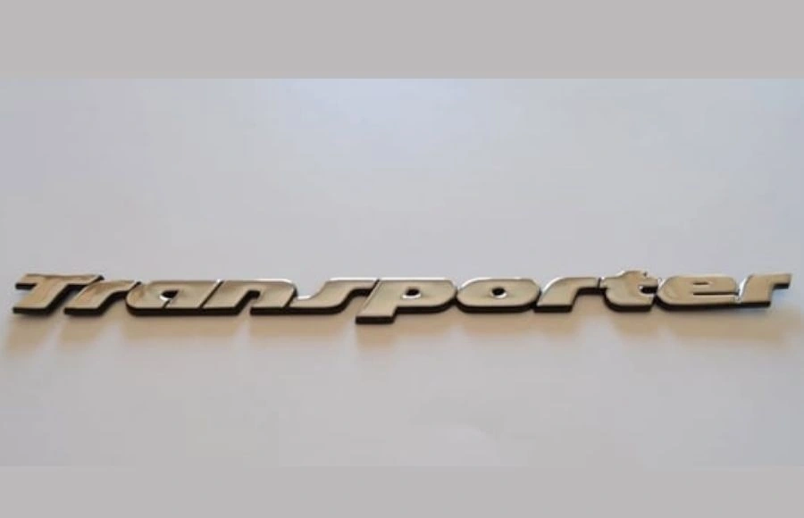 VOLKSWAGEN TRANSPORTER BAGAJ YAZISI T4 - 701853689F - Yedek Parça